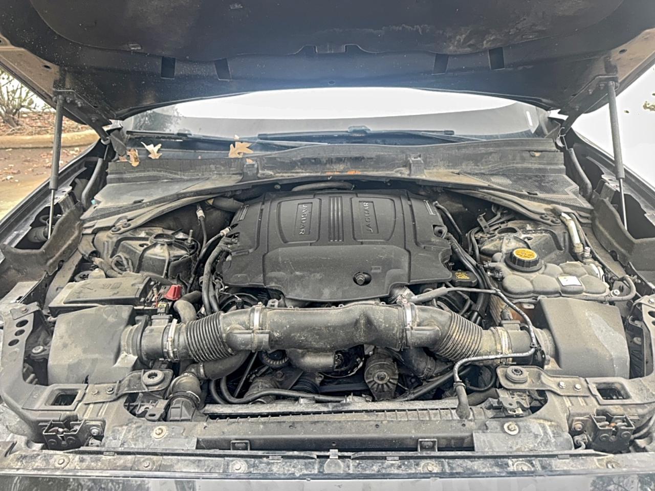 Jaguar F-PACE Premium Image 10