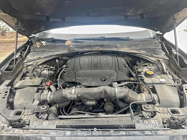 Jaguar F-PACE Premium Image 10