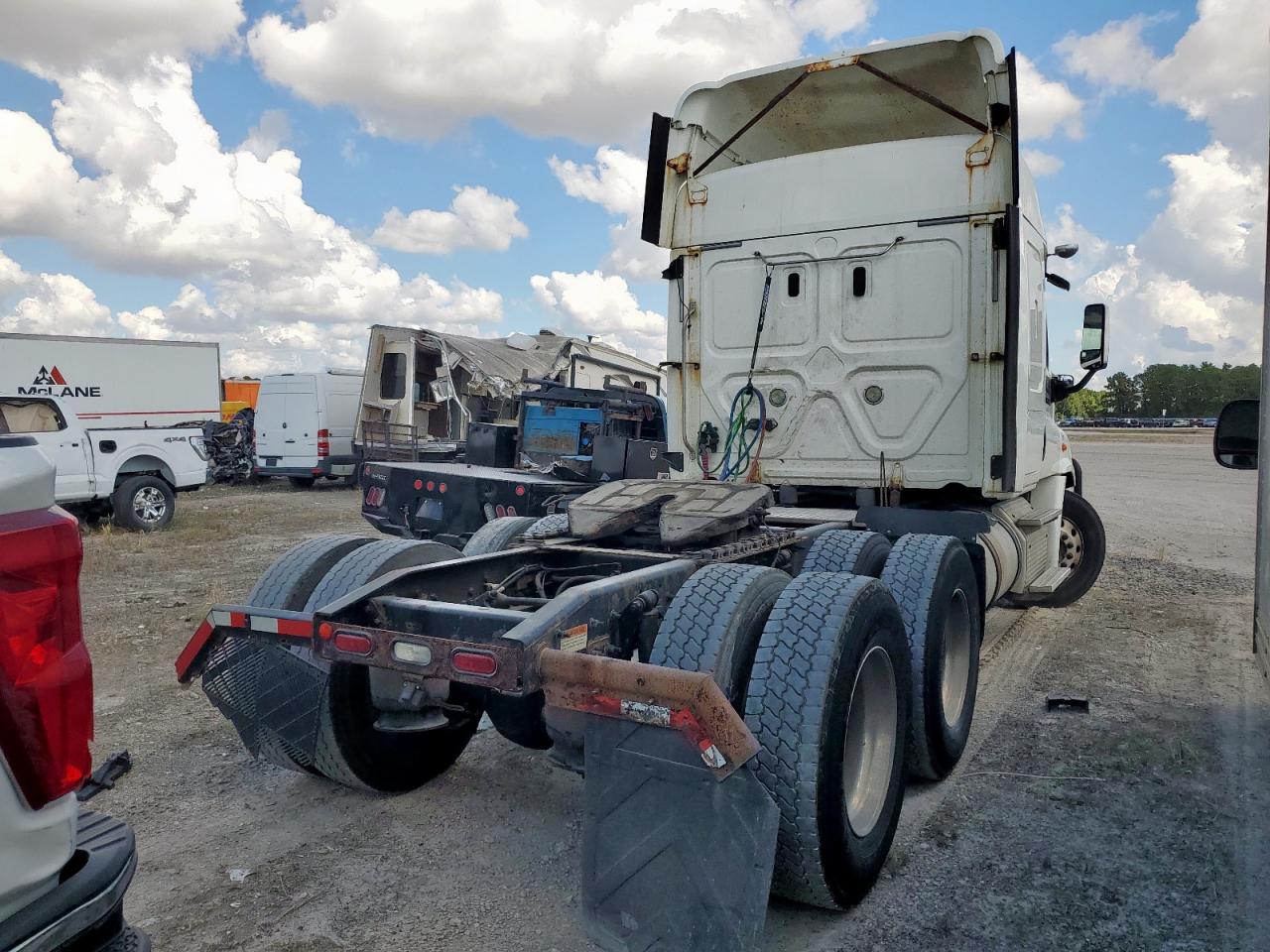 Freightliner Cascadia 1 Image 5