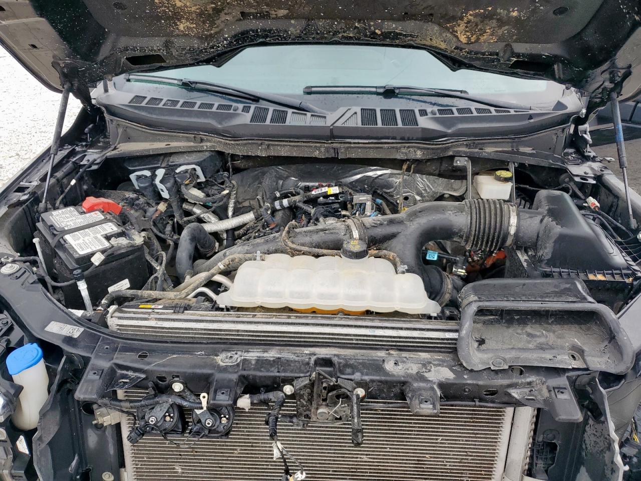 Ford F-150 Supercrew Image 13