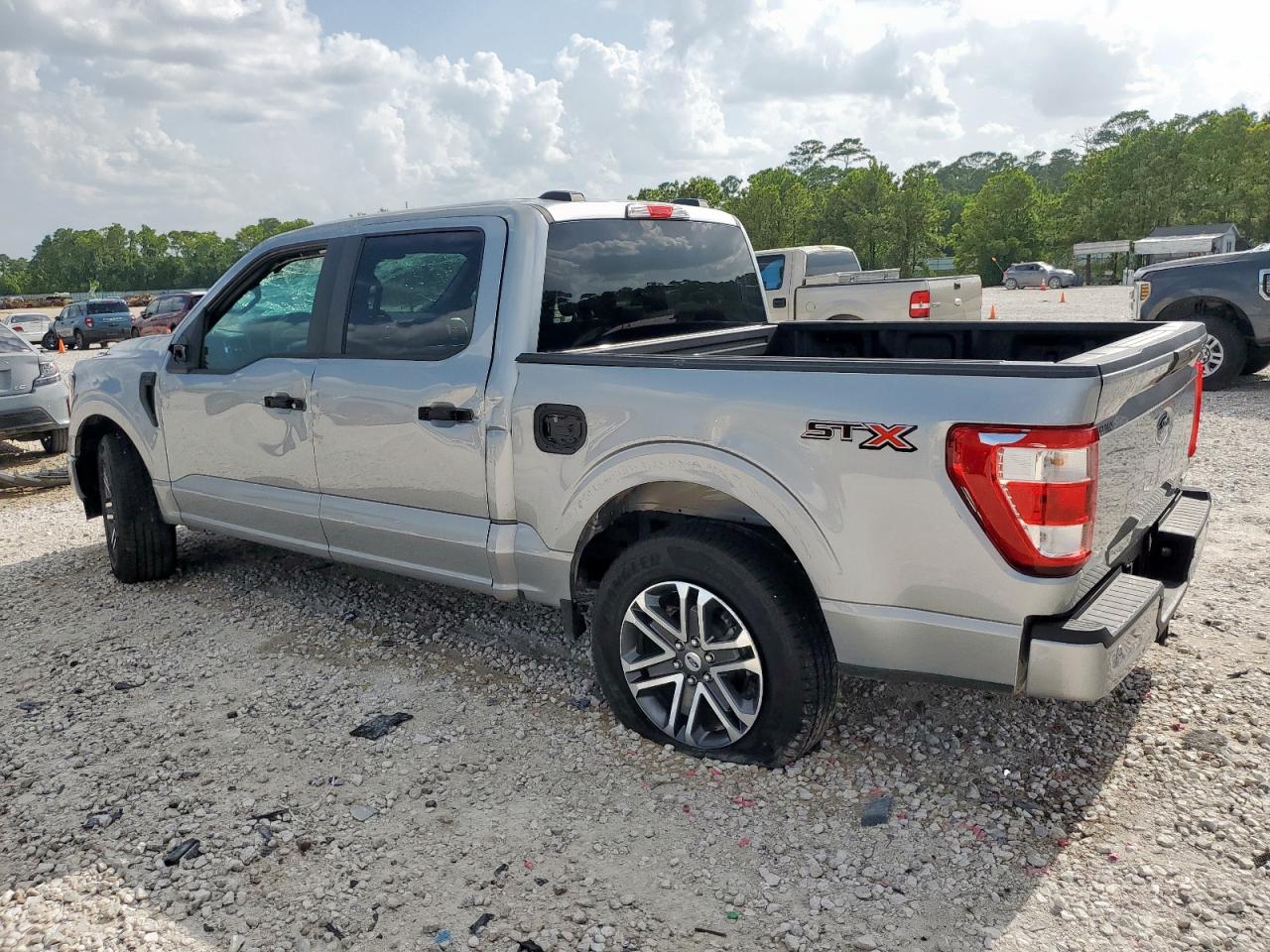 Ford F-150 Supercrew Image 3