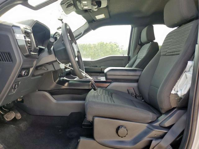 Ford F-150 Supercrew Image 6