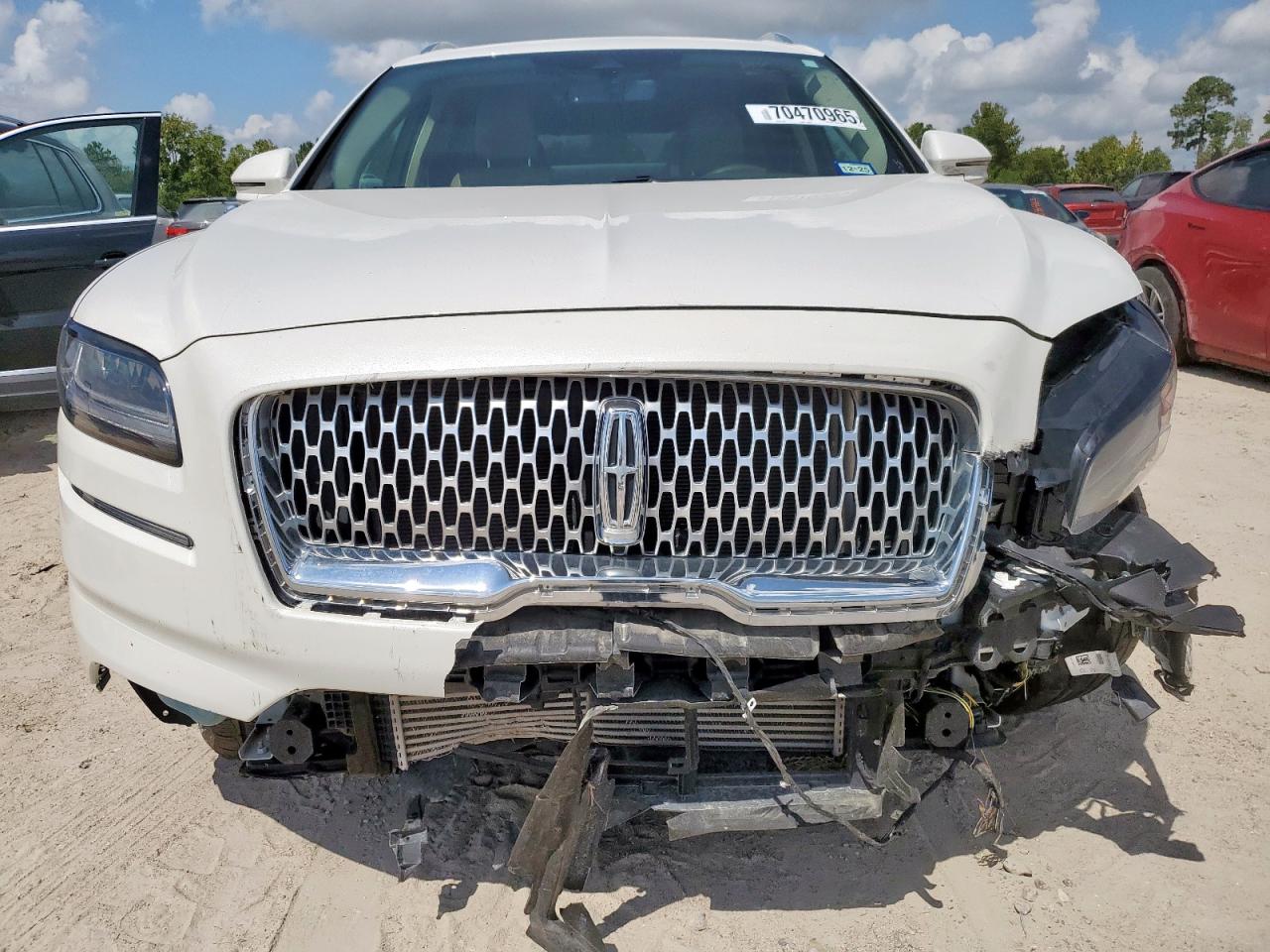 Lincoln Nautilus Image 3