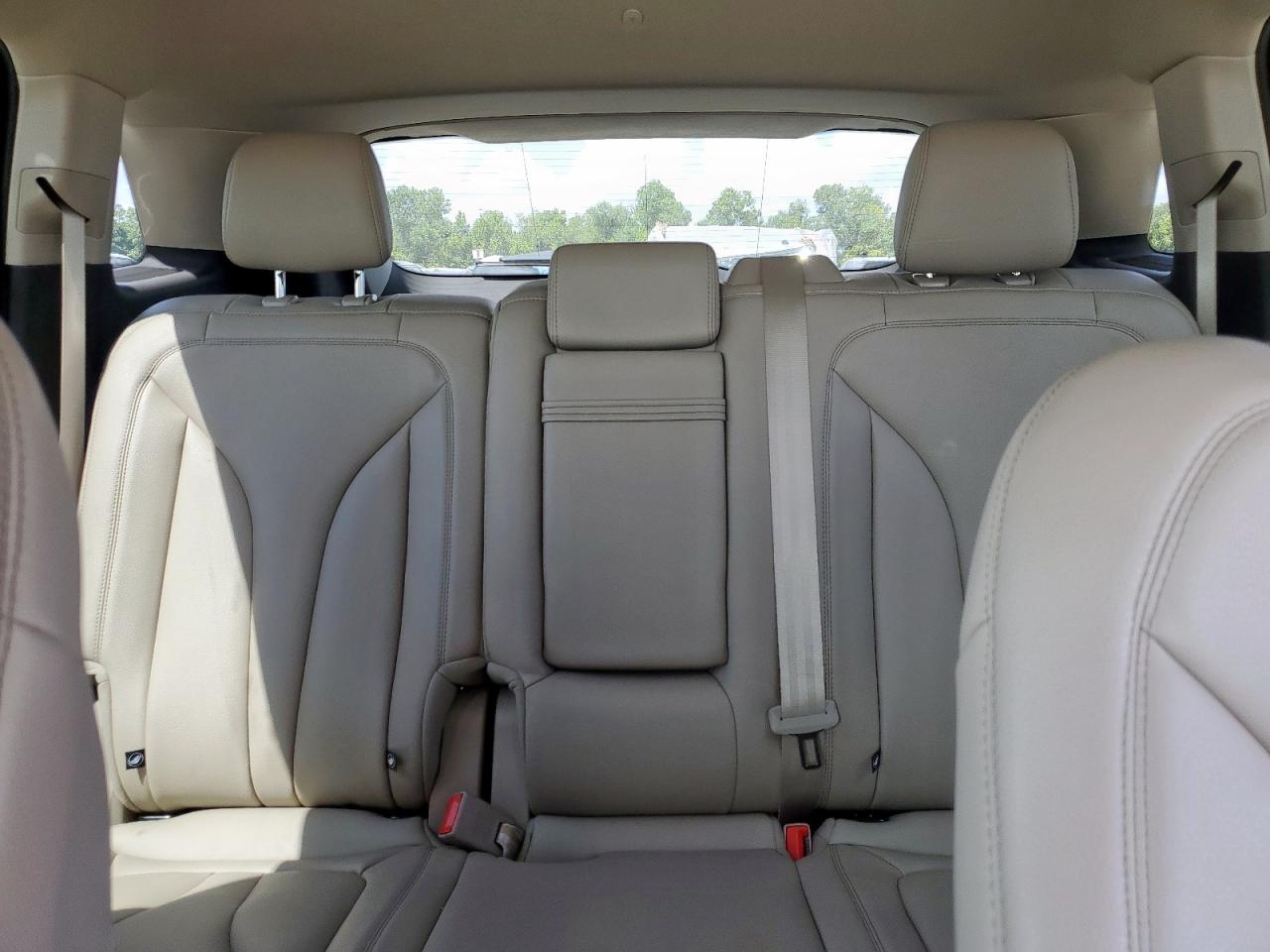 Lincoln Nautilus Image 10