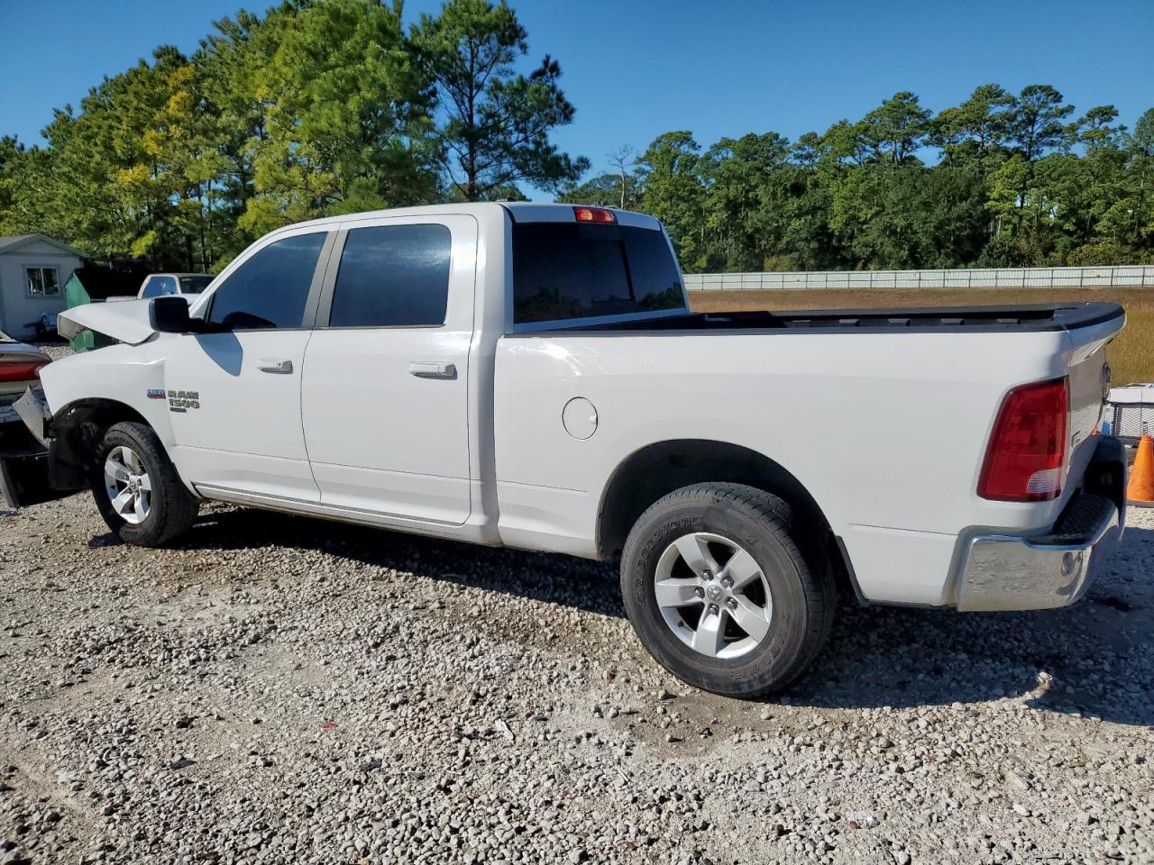 Ram 1500 Slt Image 4