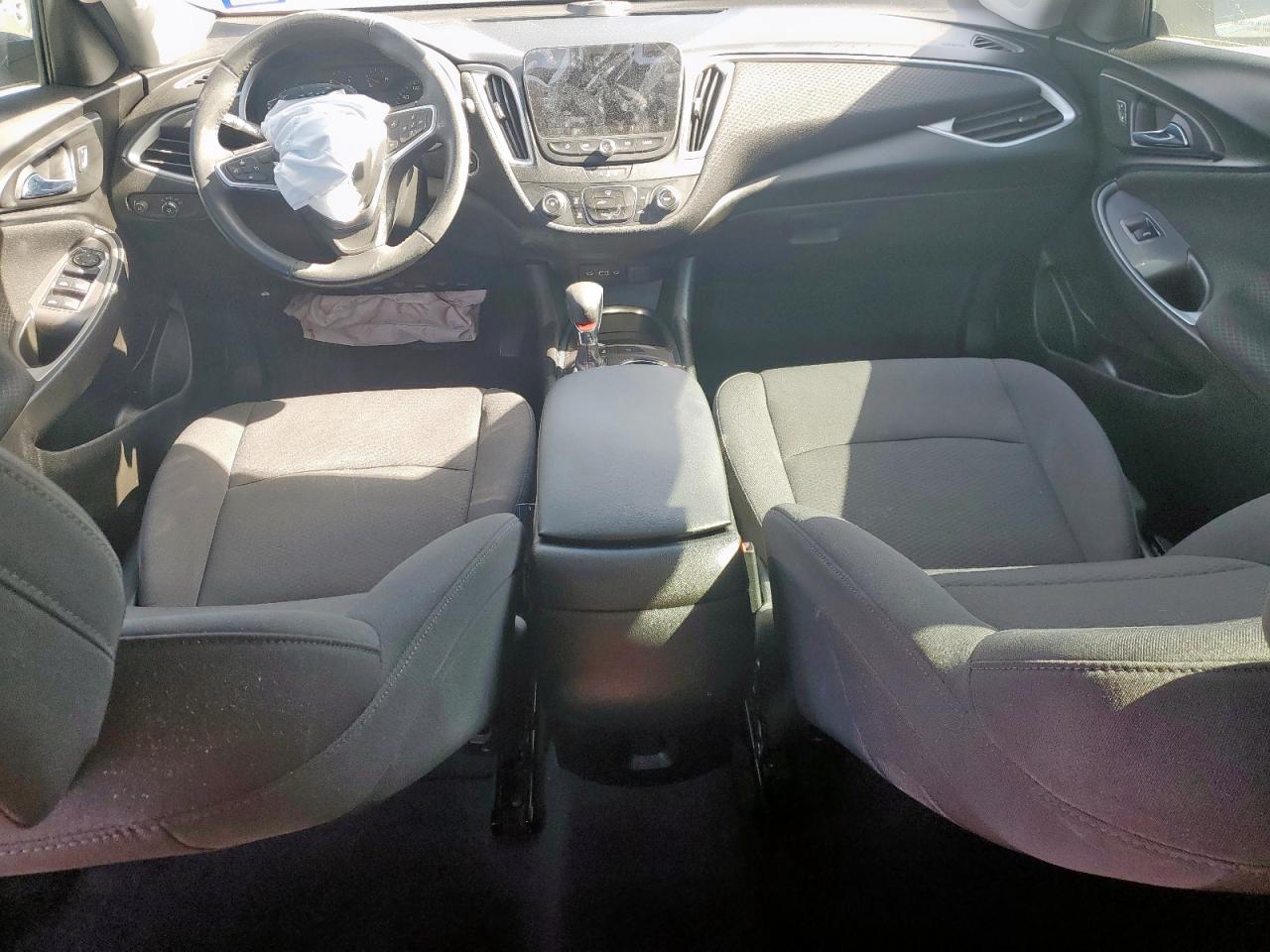 Chevrolet Malibu Rs Image 10