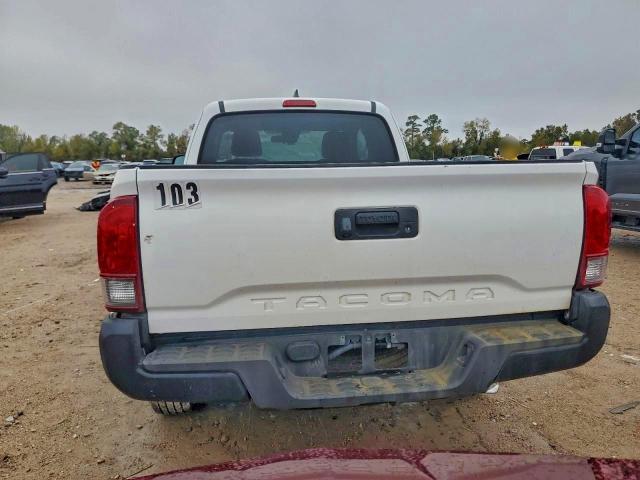 Toyota Tacoma Access Cab Image 12