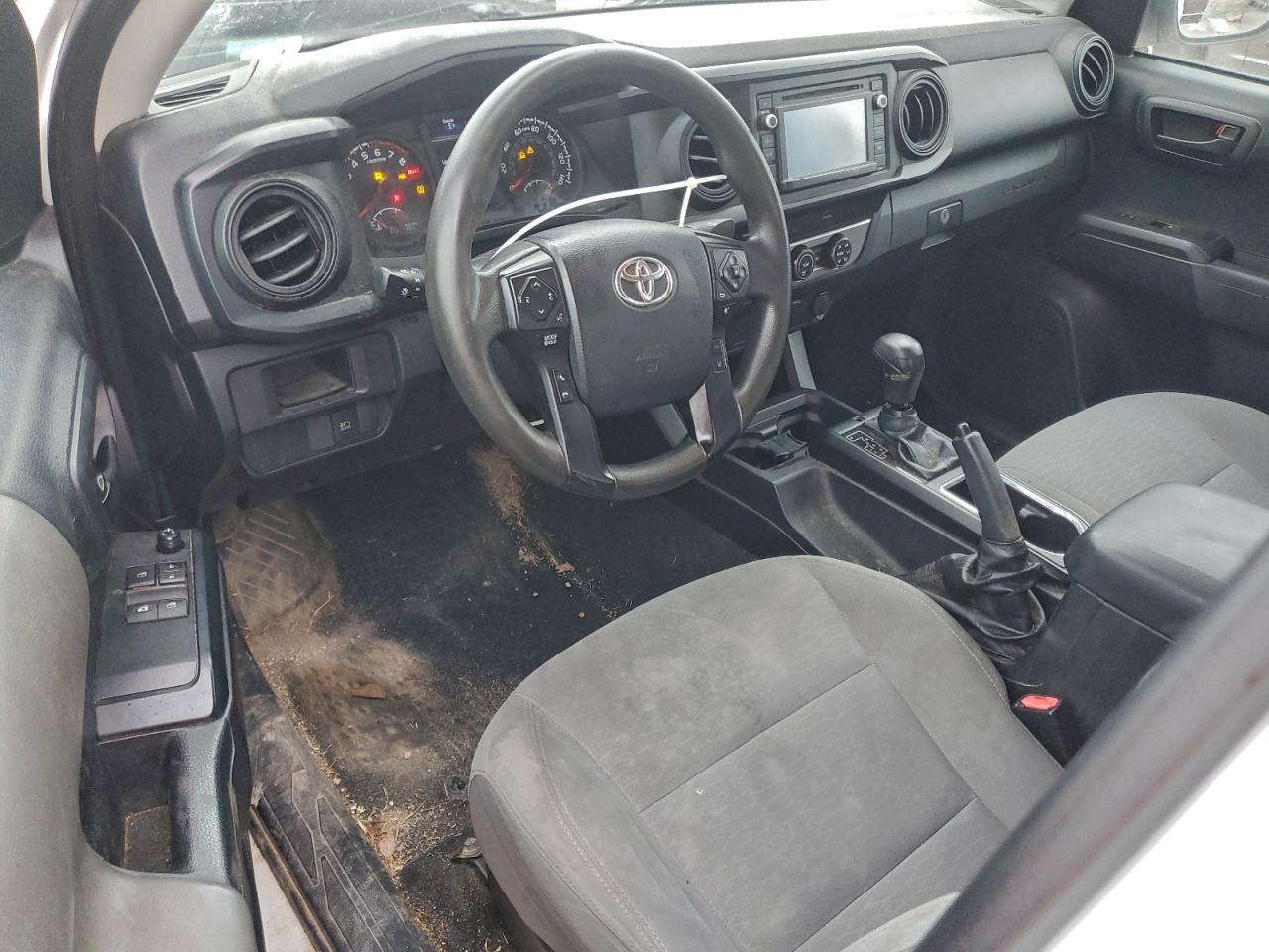 Toyota Tacoma Access Cab Image 8