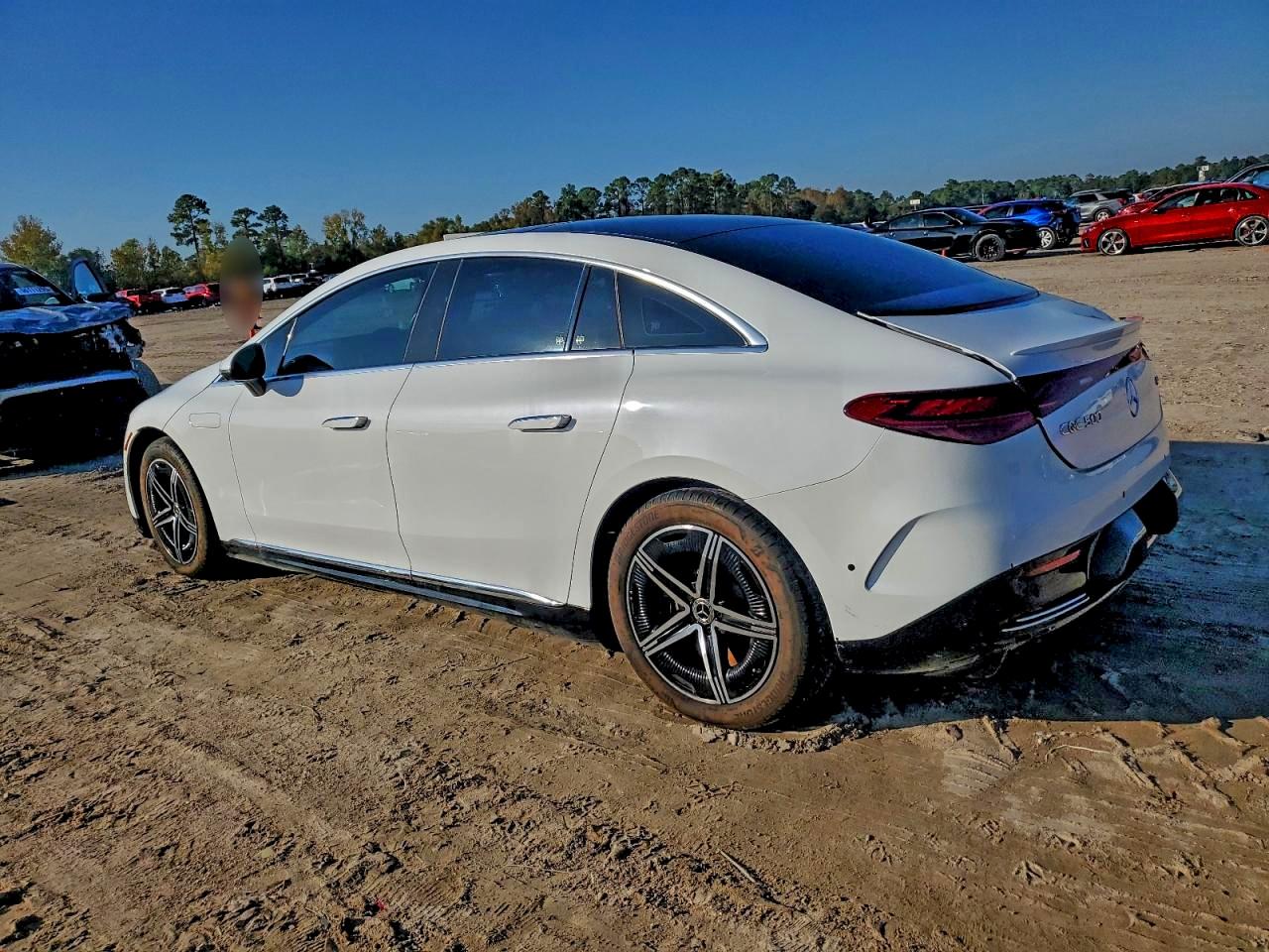 Mercedes-Benz EQE 500 4matic Image 4