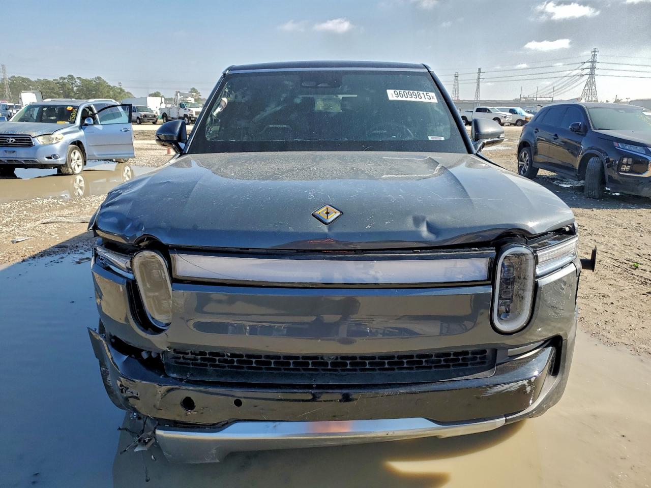 Rivian Ris Adventure Image 2