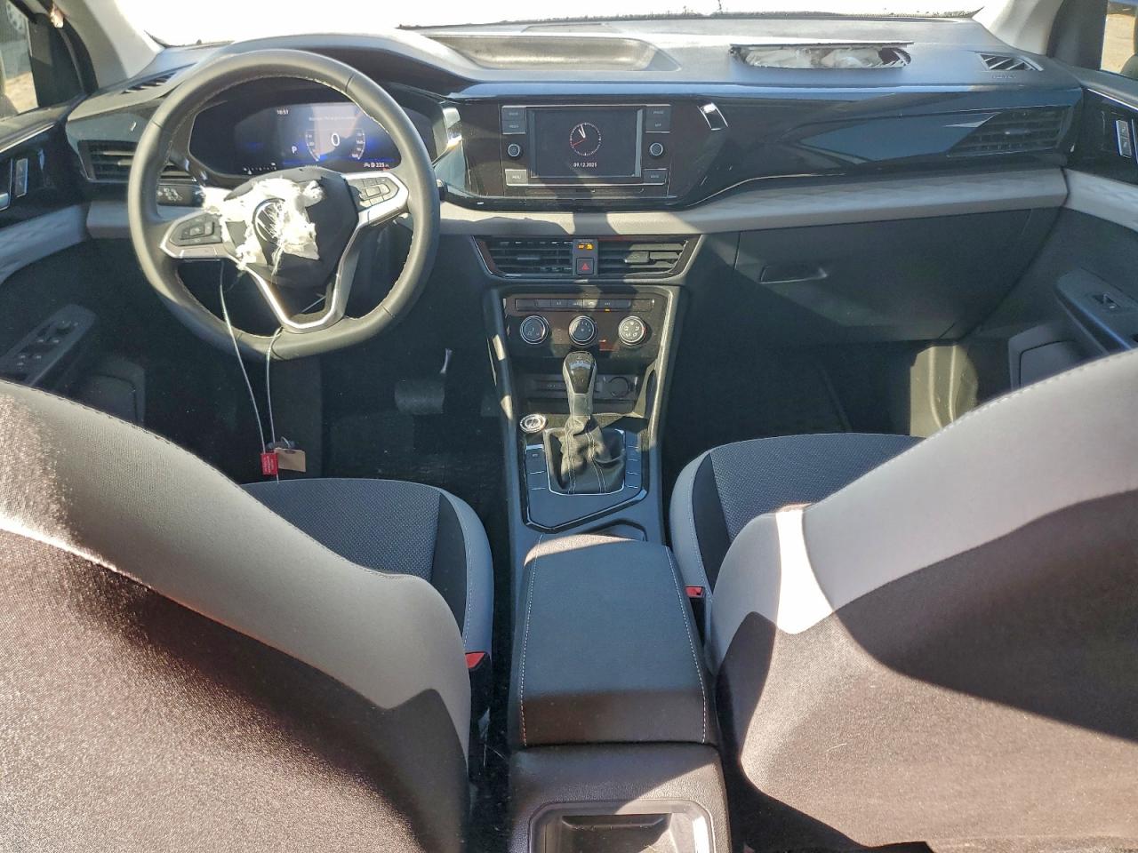 Volkswagen Taos S Image 13