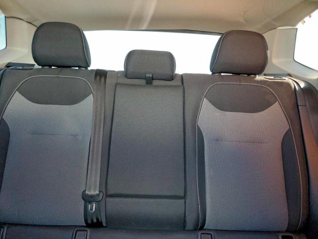 Volkswagen Taos S Image 12