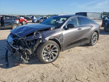  Salvage Toyota Crown Xle