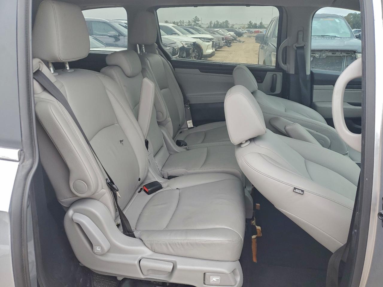 Honda Odyssey Exl Image 6