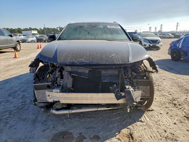 Audi Q8 Premium Plus S-line Image 7