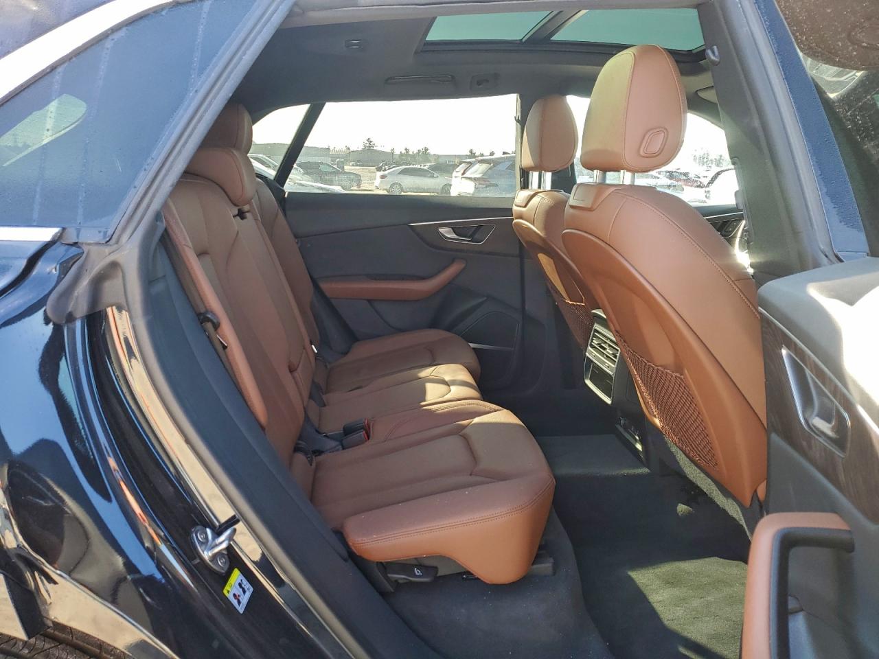 Audi Q8 Premium Plus S-line Image 11