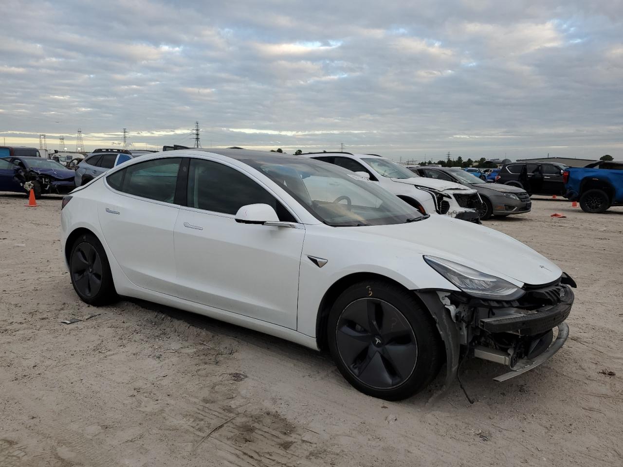 Tesla Model 3 Image 6