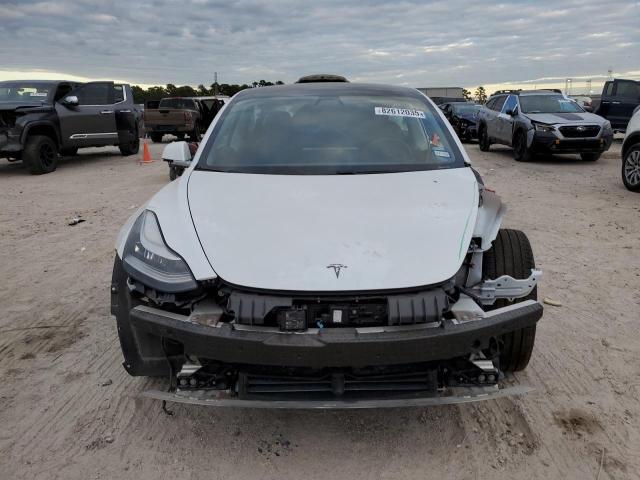 Tesla Model 3 Image 7