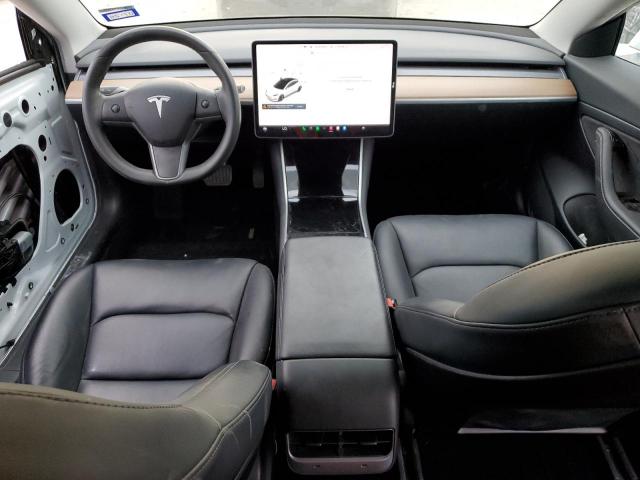 Tesla Model 3 Image 4