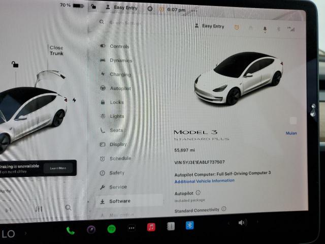 Tesla Model 3 Image 8