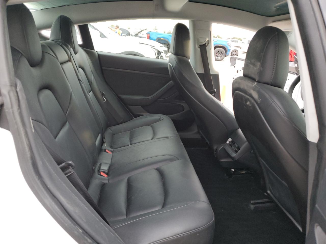 Tesla Model 3 Image 3