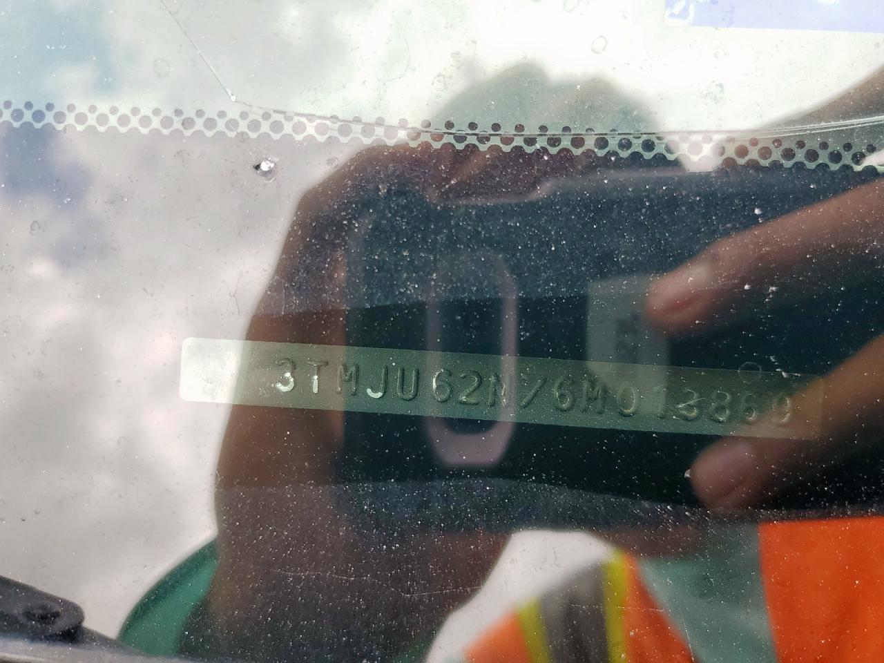 Toyota Tacoma Double Cab Prerunner Image 3