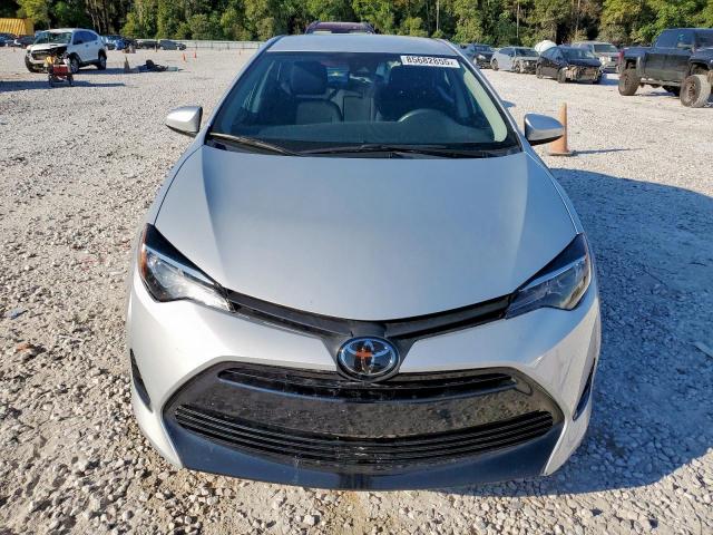 Toyota Corolla L Image 11