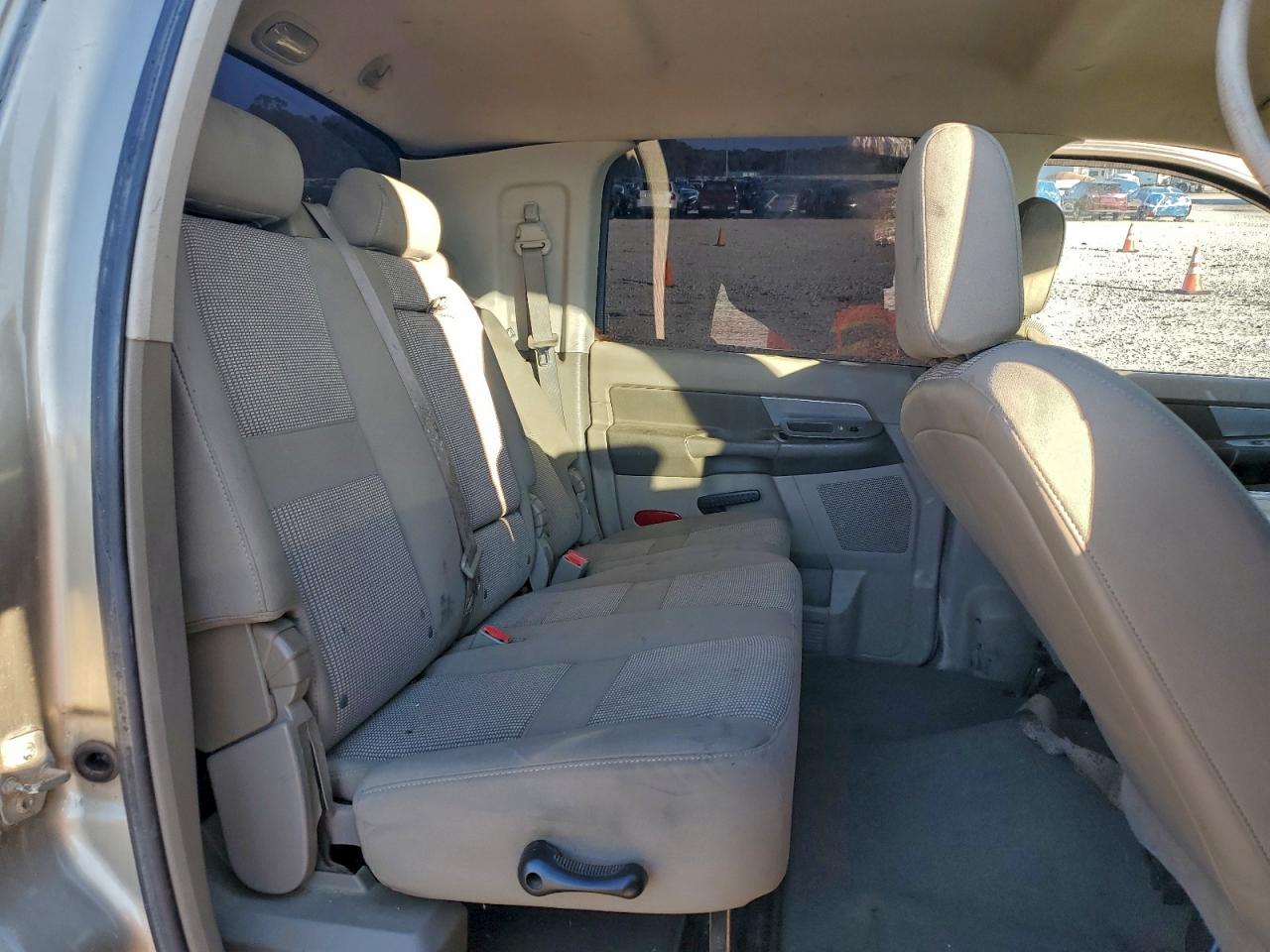 Dodge Ram 2500 Image 10