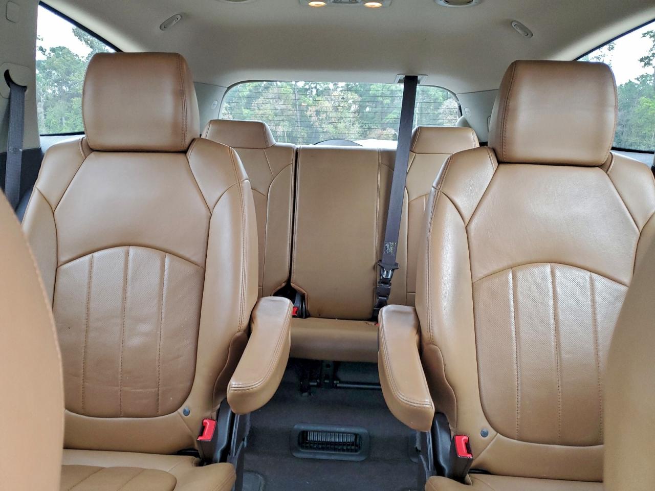 Buick Enclave Image 11