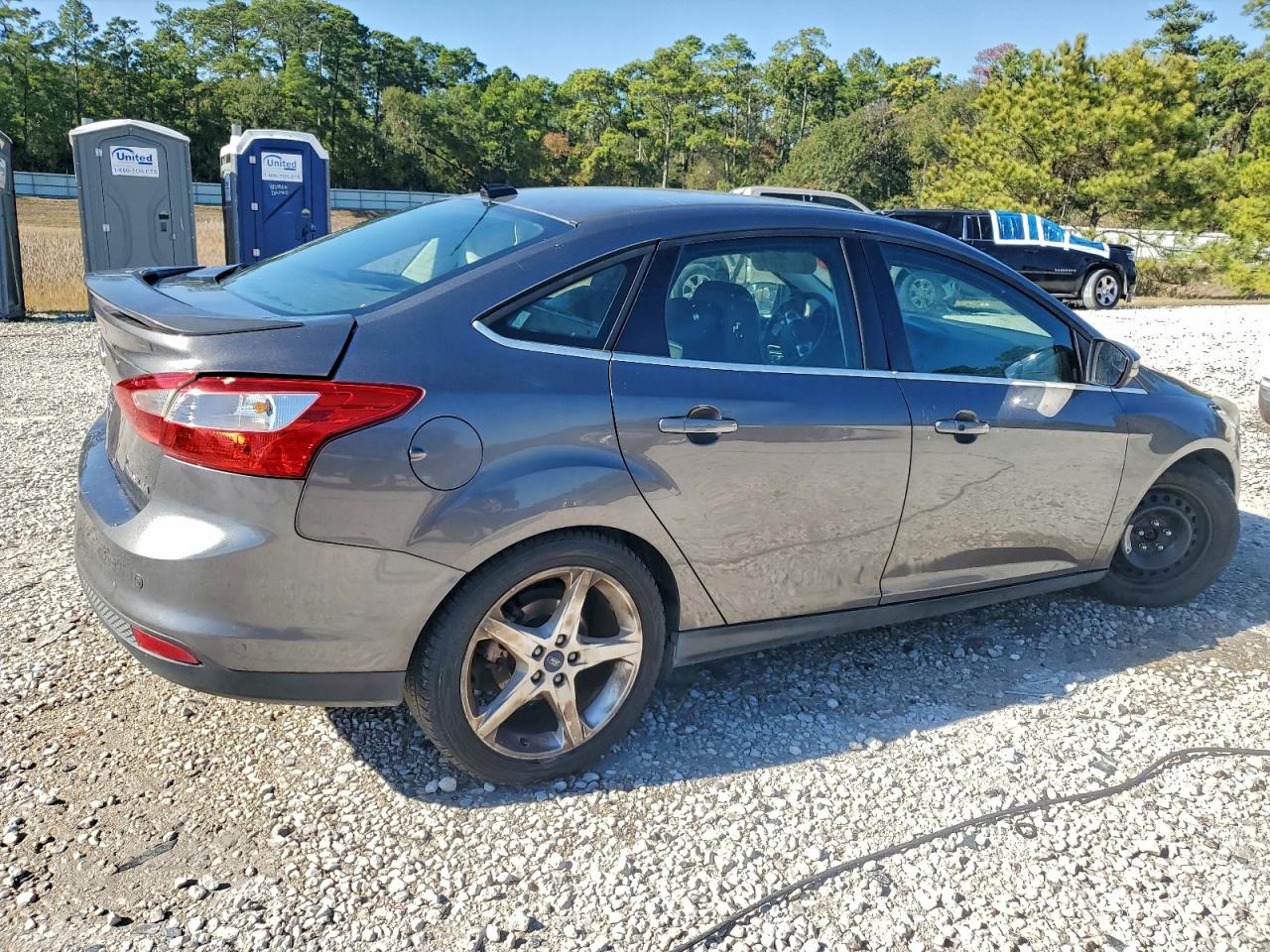 Ford Focus Titanium Image 11