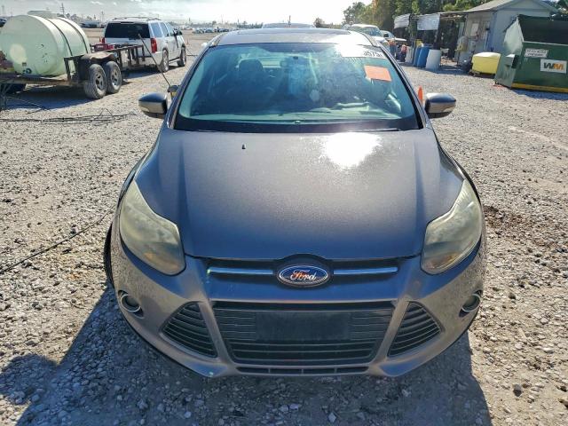 Ford Focus Titanium Image 8