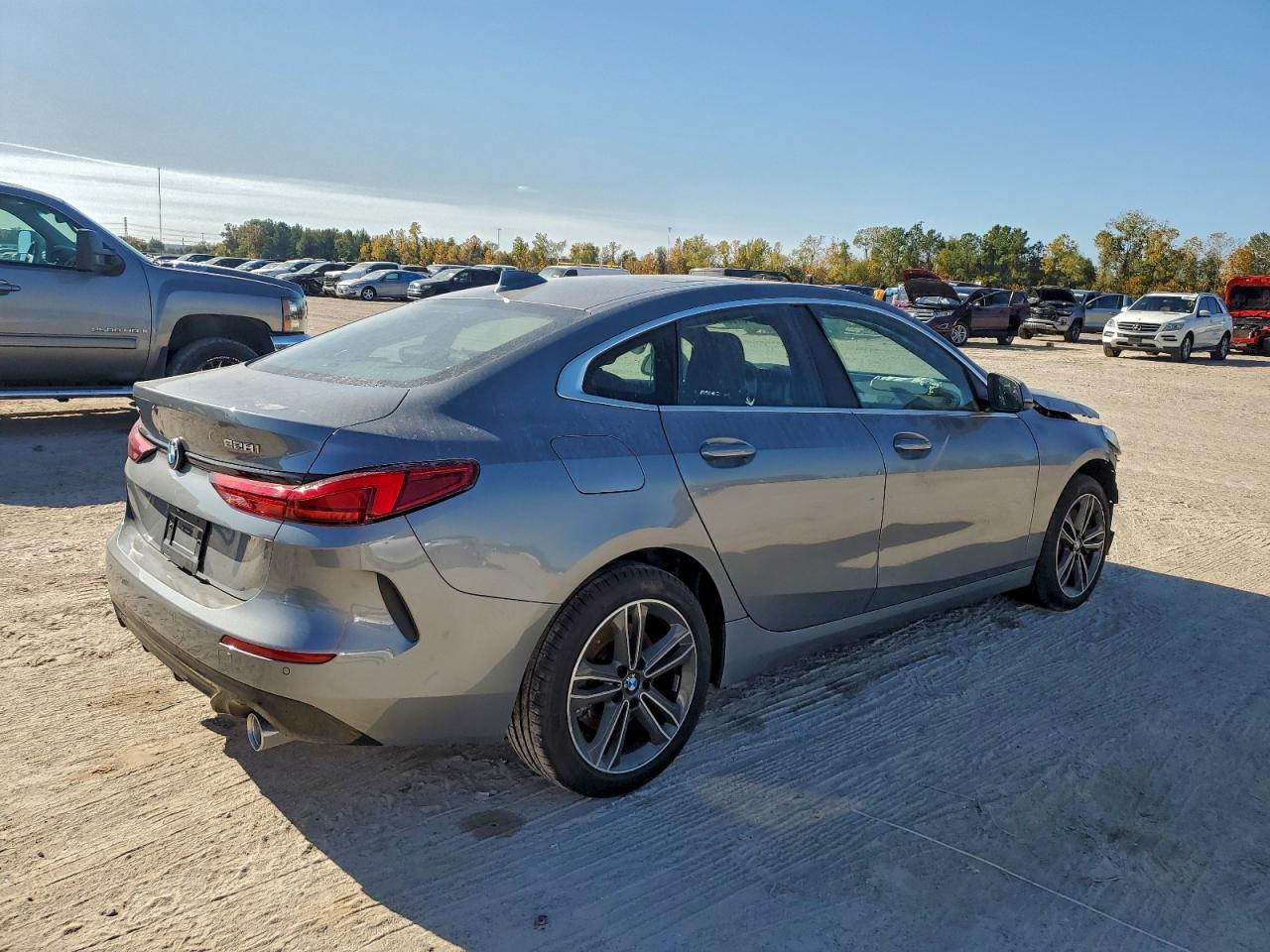 BMW 2 Series Image 3