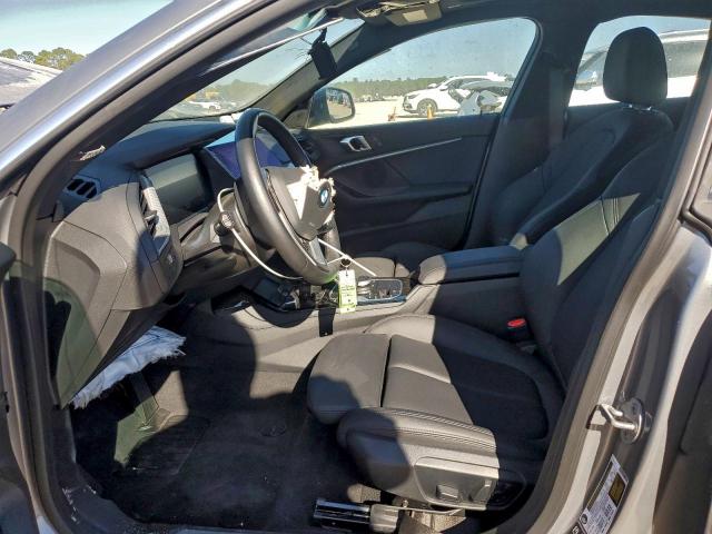 BMW 2 Series Image 8