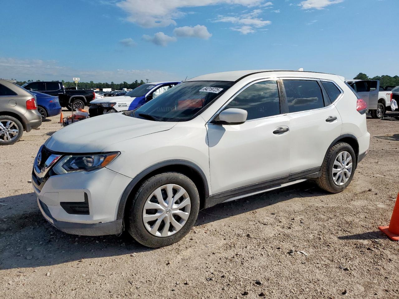 Nissan Rogue S Image 1