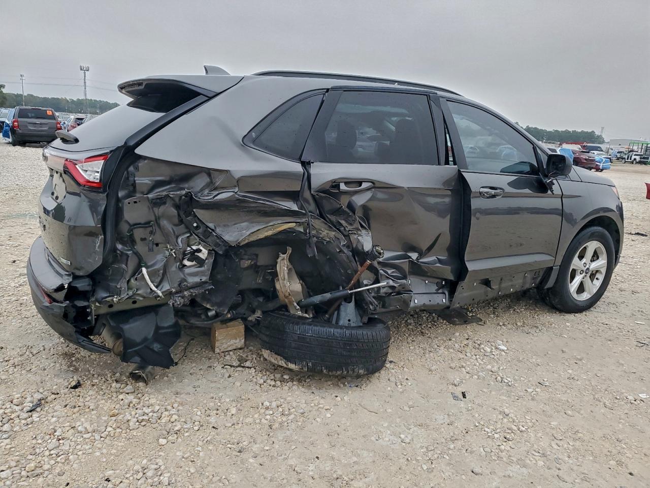 Ford Edge Se Image 2