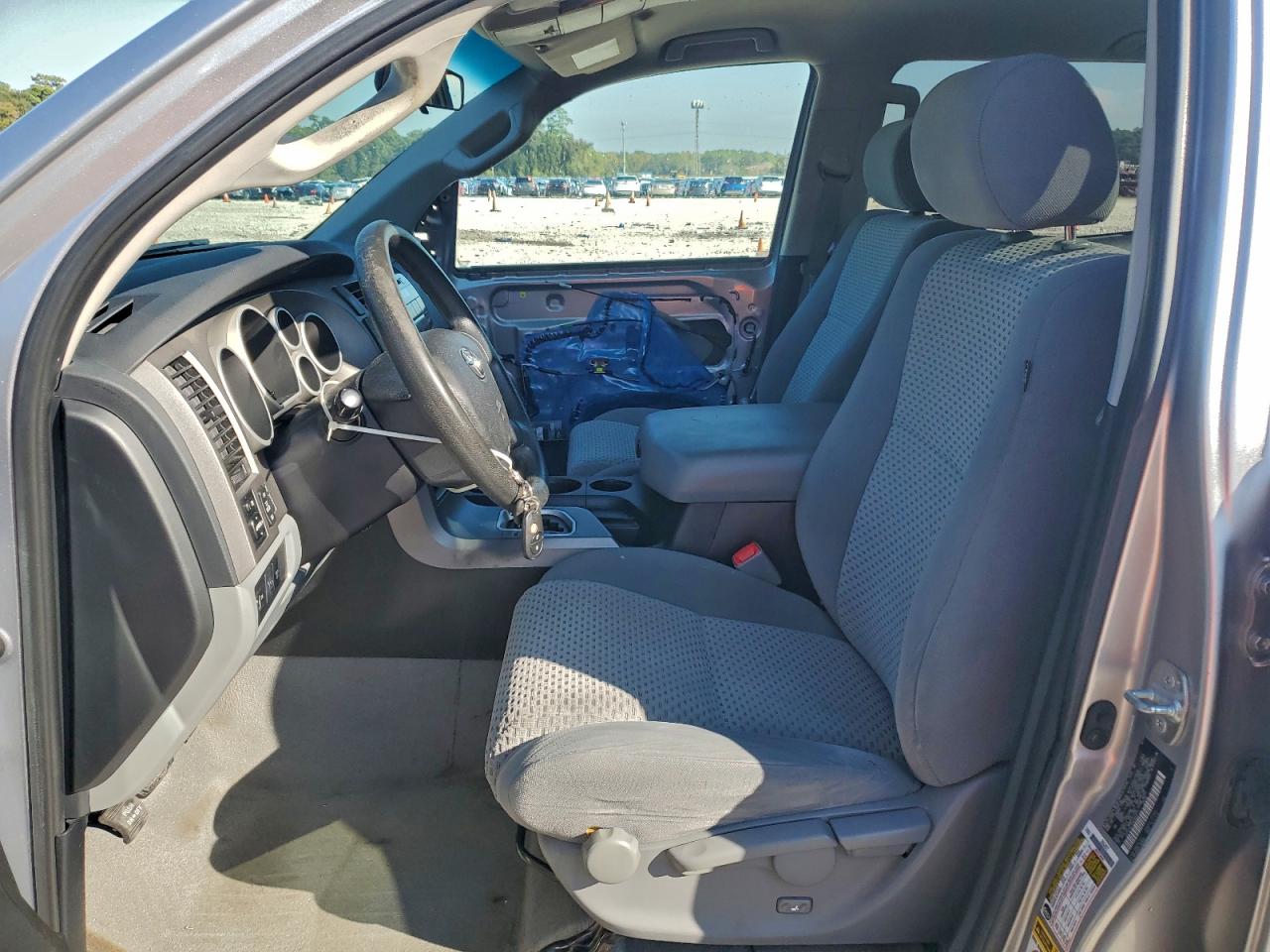 Toyota Tundra Crewmax Sr5 Image 13