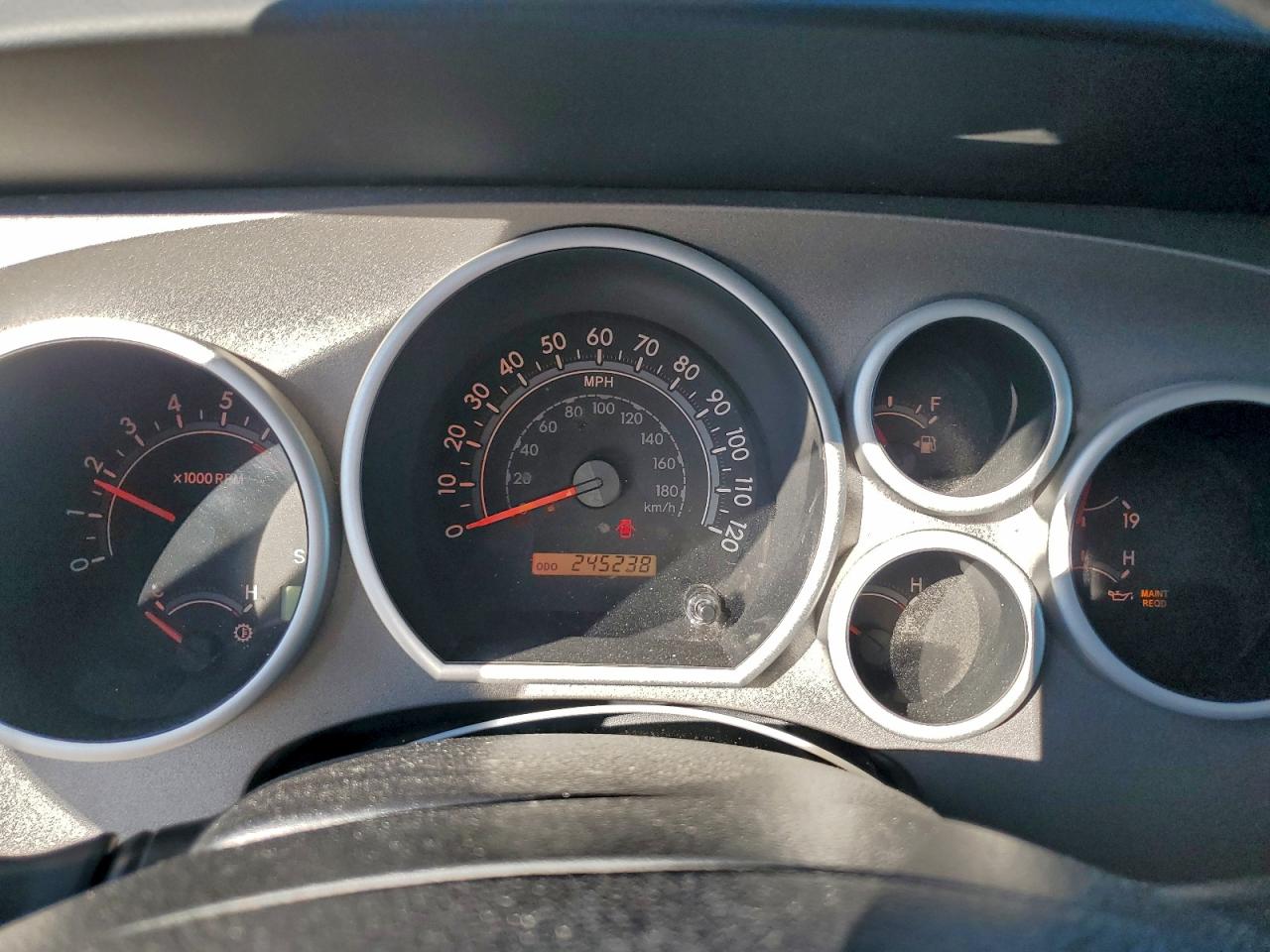 Toyota Tundra Crewmax Sr5 Image 2