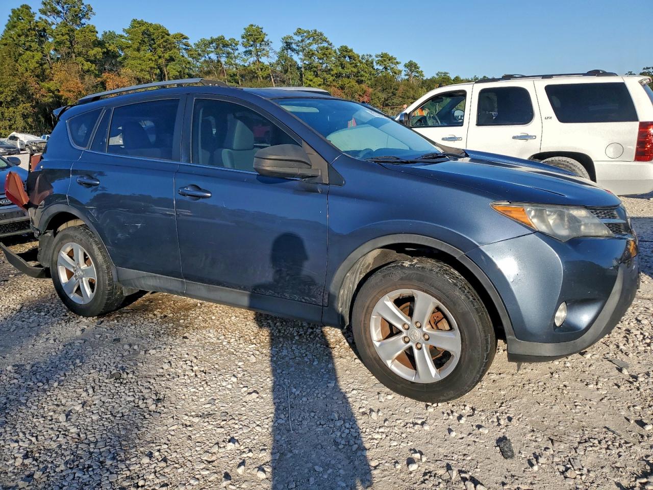 Toyota RAV4 Xle Image 11