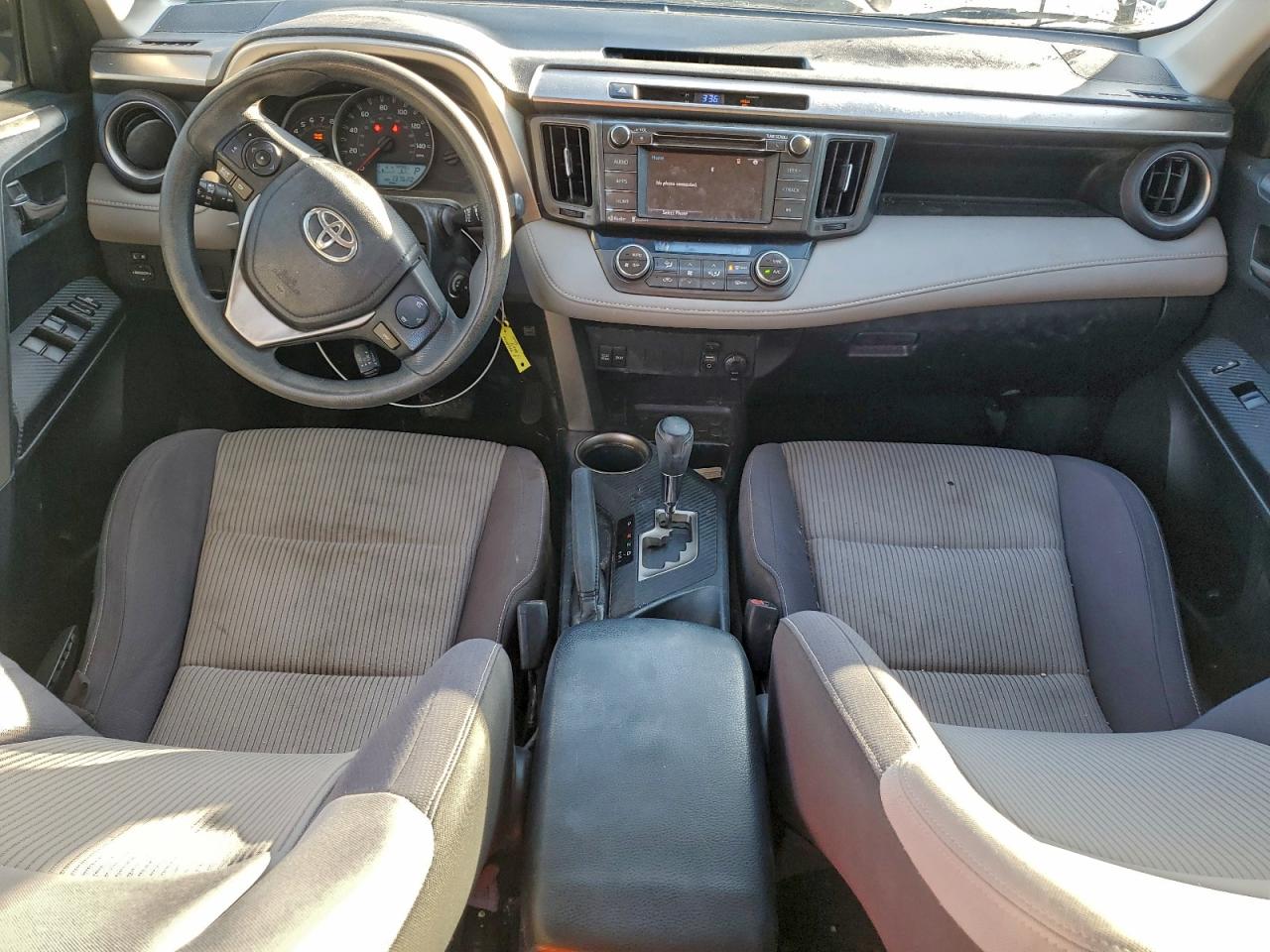 Toyota RAV4 Xle Image 7