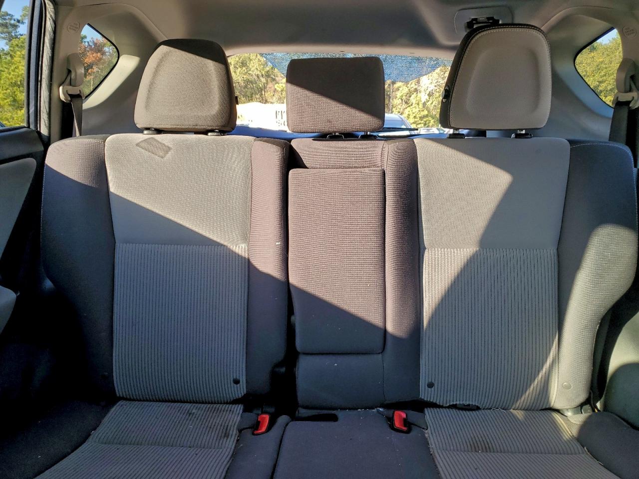 Toyota RAV4 Xle Image 8