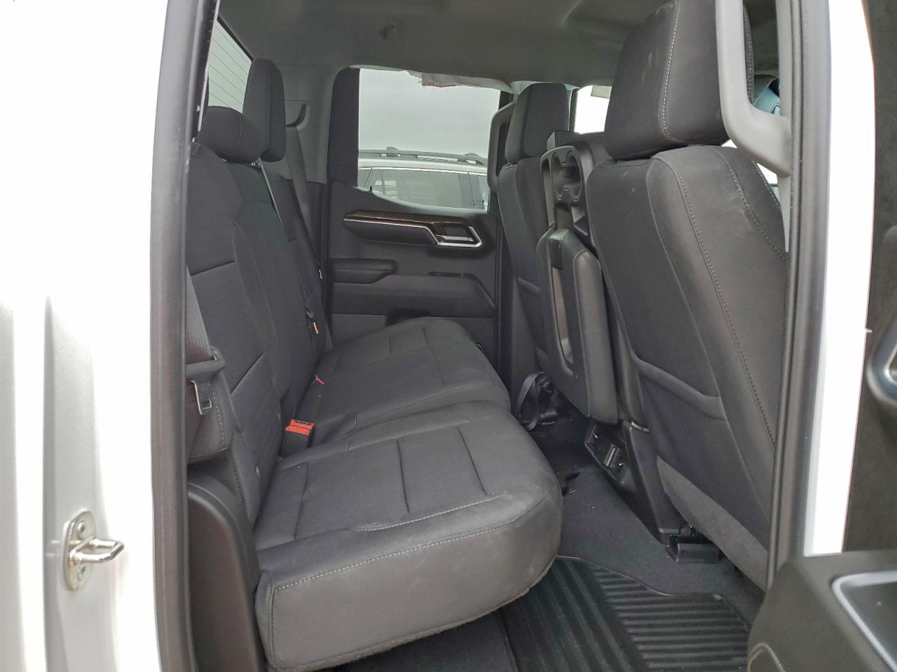 GMC Sierra K1500 Elevation Image 11