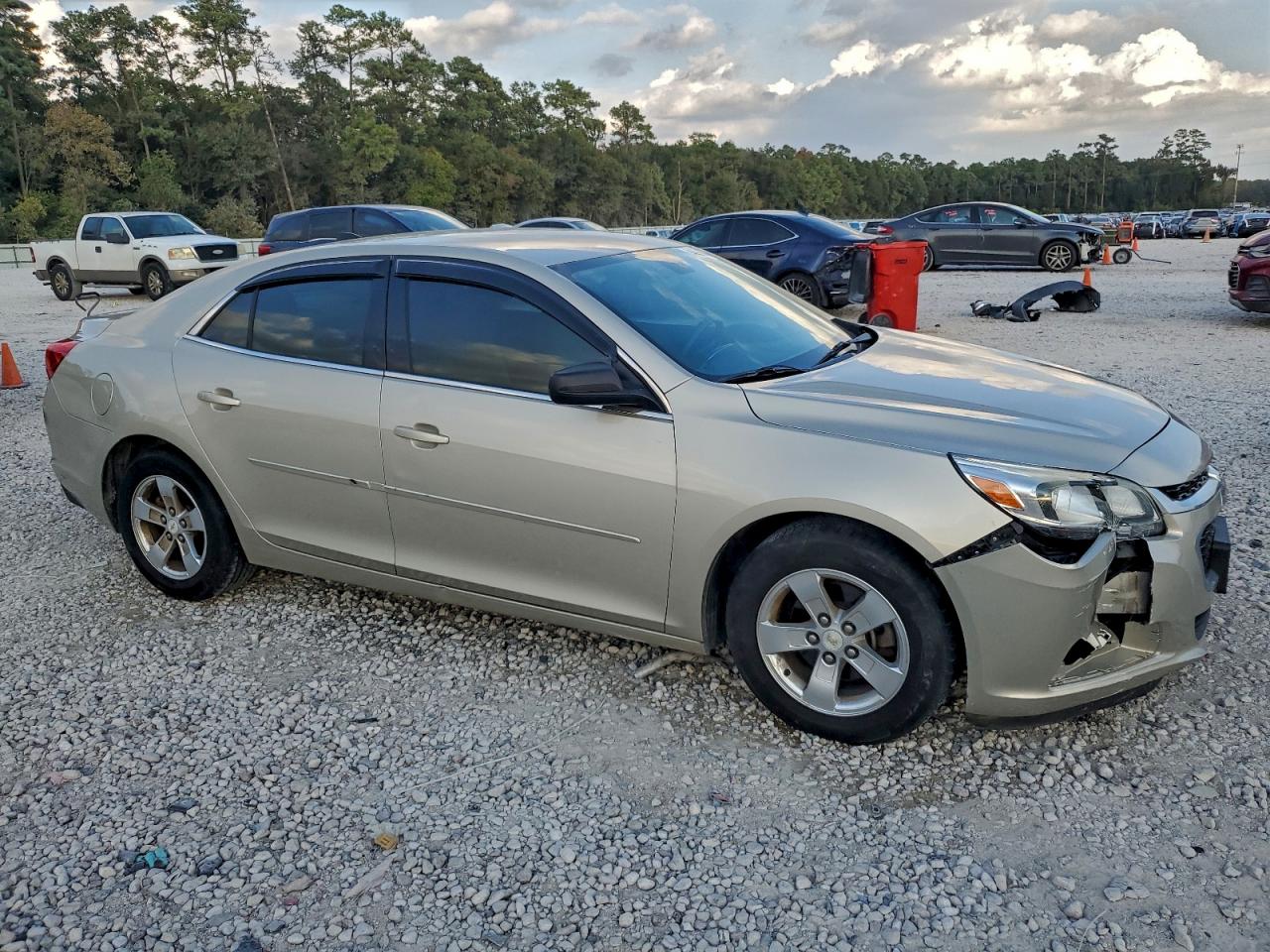 Chevrolet Malibu Ls Image 2