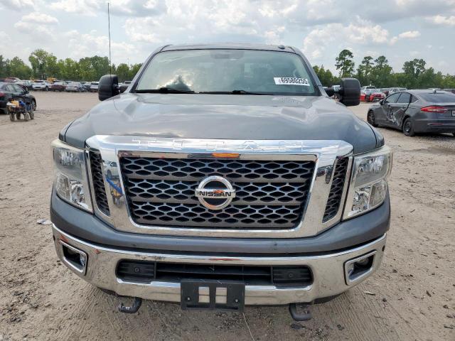 Nissan Titan Sl Image 4