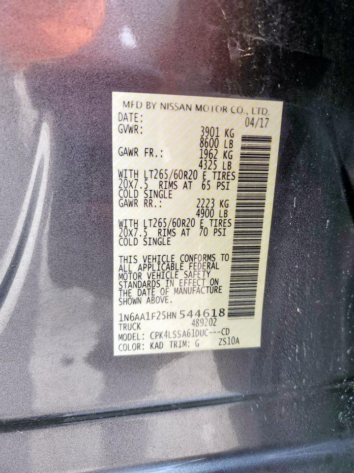 Nissan Titan Sl Image 9