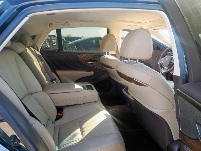 Lexus LS 500 Base Image 7