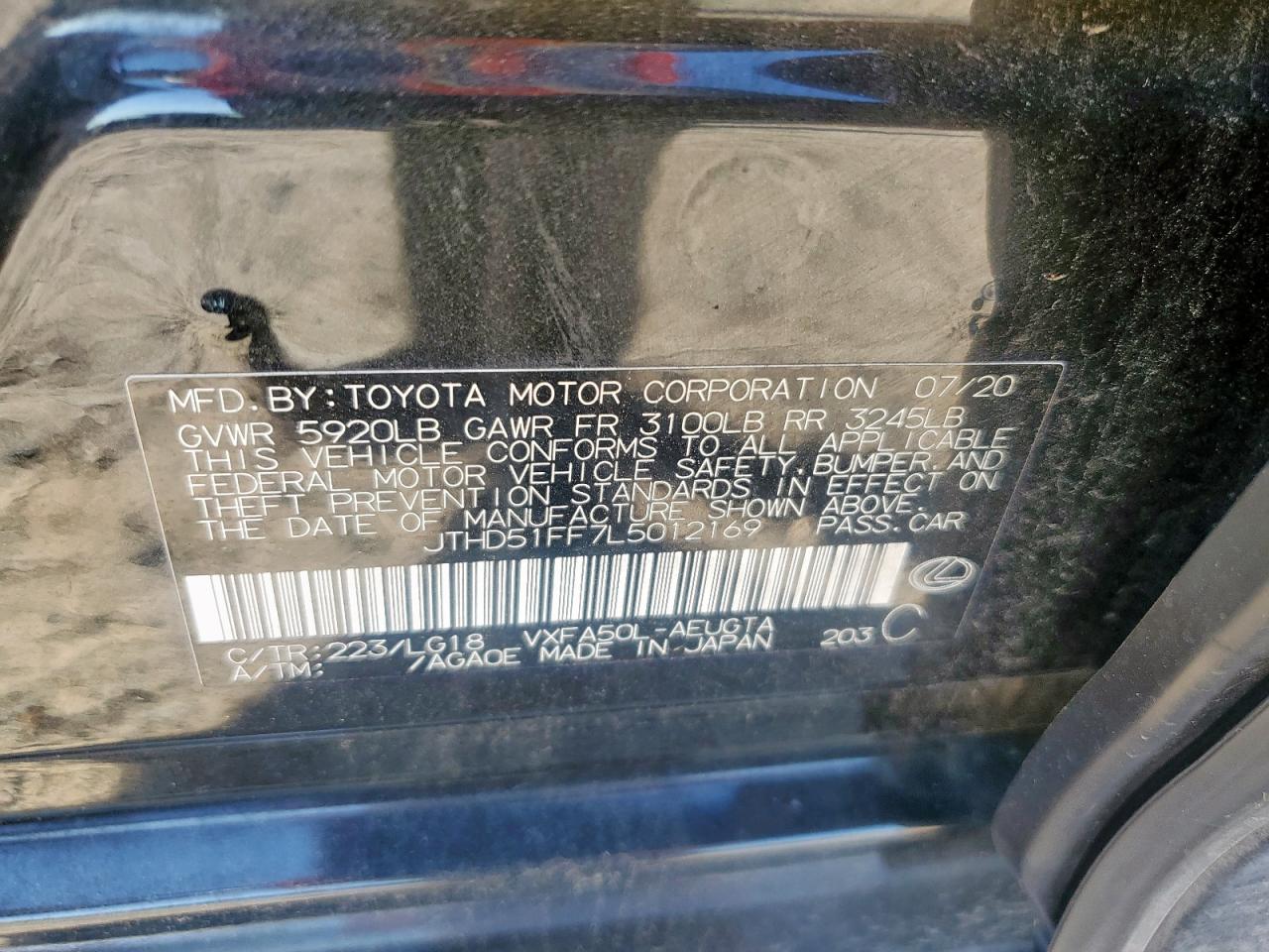 Lexus LS 500 Base Image 9