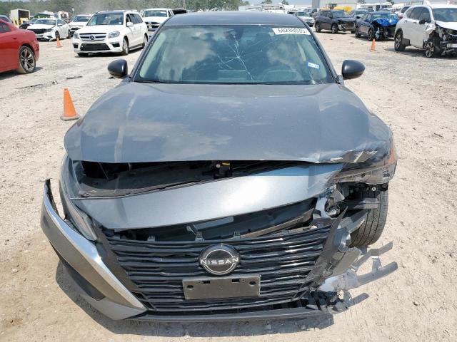 Nissan Altima Sv Image 3