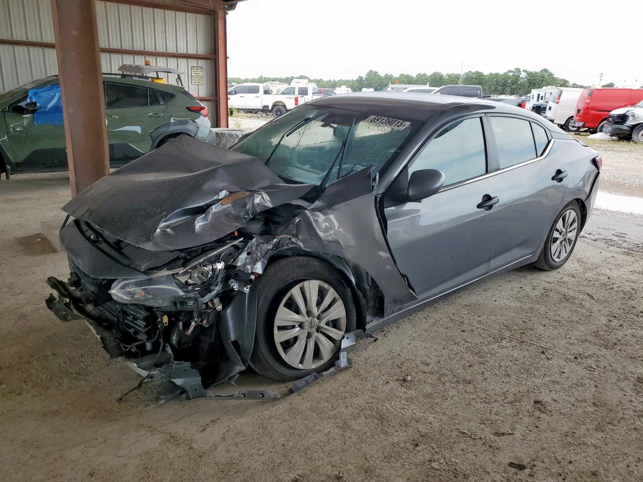 Nissan Sentra S Image 1