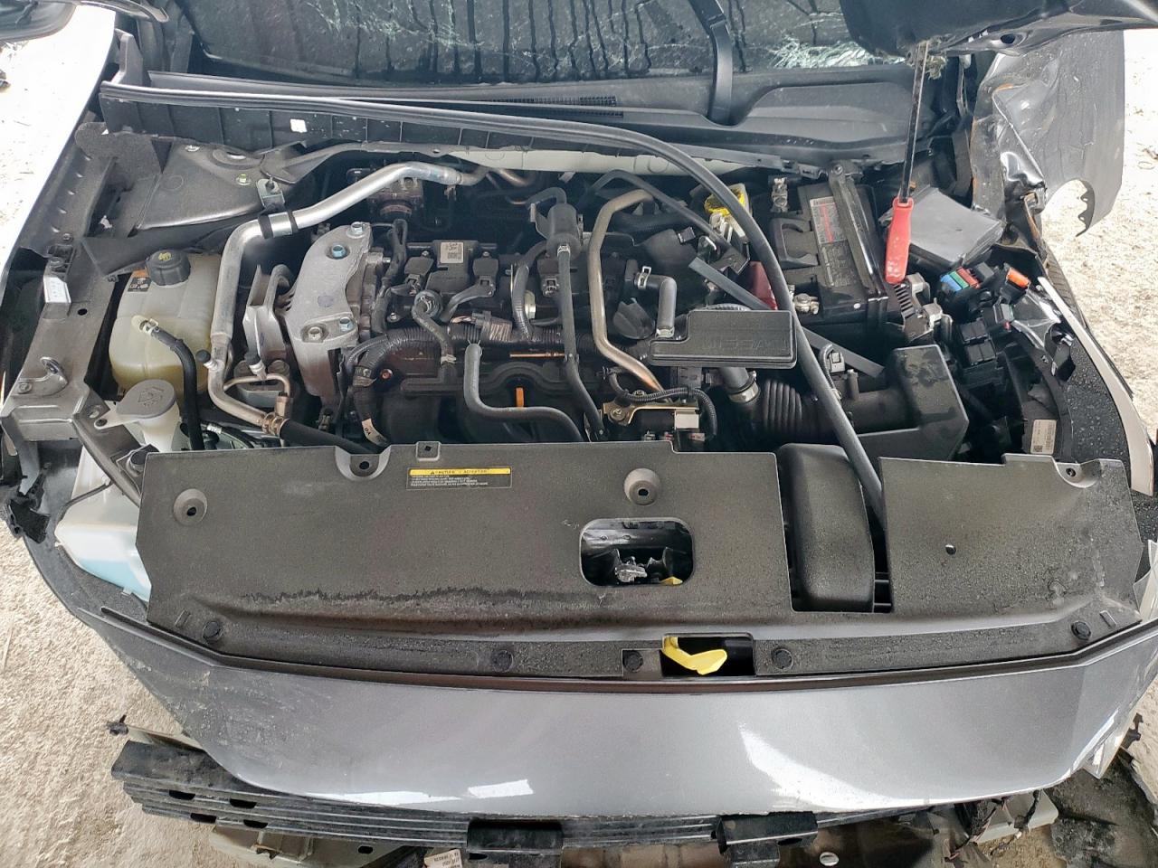 Nissan Sentra S Image 2