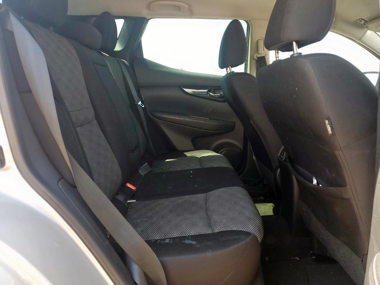 Nissan Rogue Sv Image 12